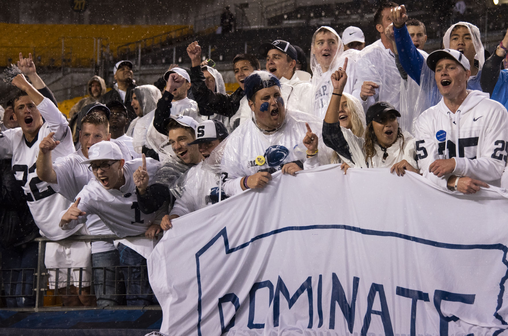 Pitt, fans celebrate